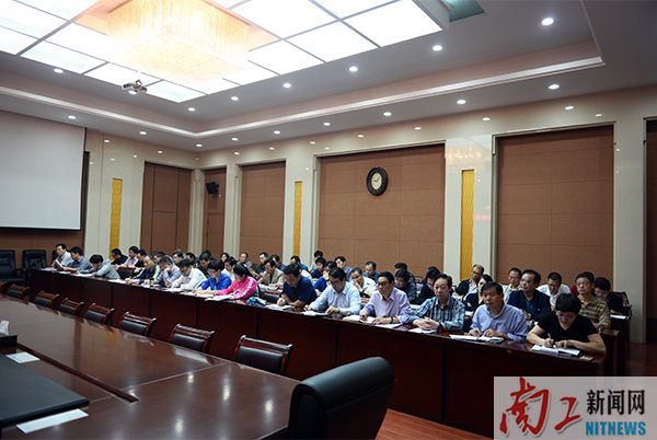 2017-09-01_184435_799537.jpg 2017.09.01hjcvg黄金城会员登录首页全国文明单位迎检动员会 (段亚楠 刘章 吕作佳).jpg